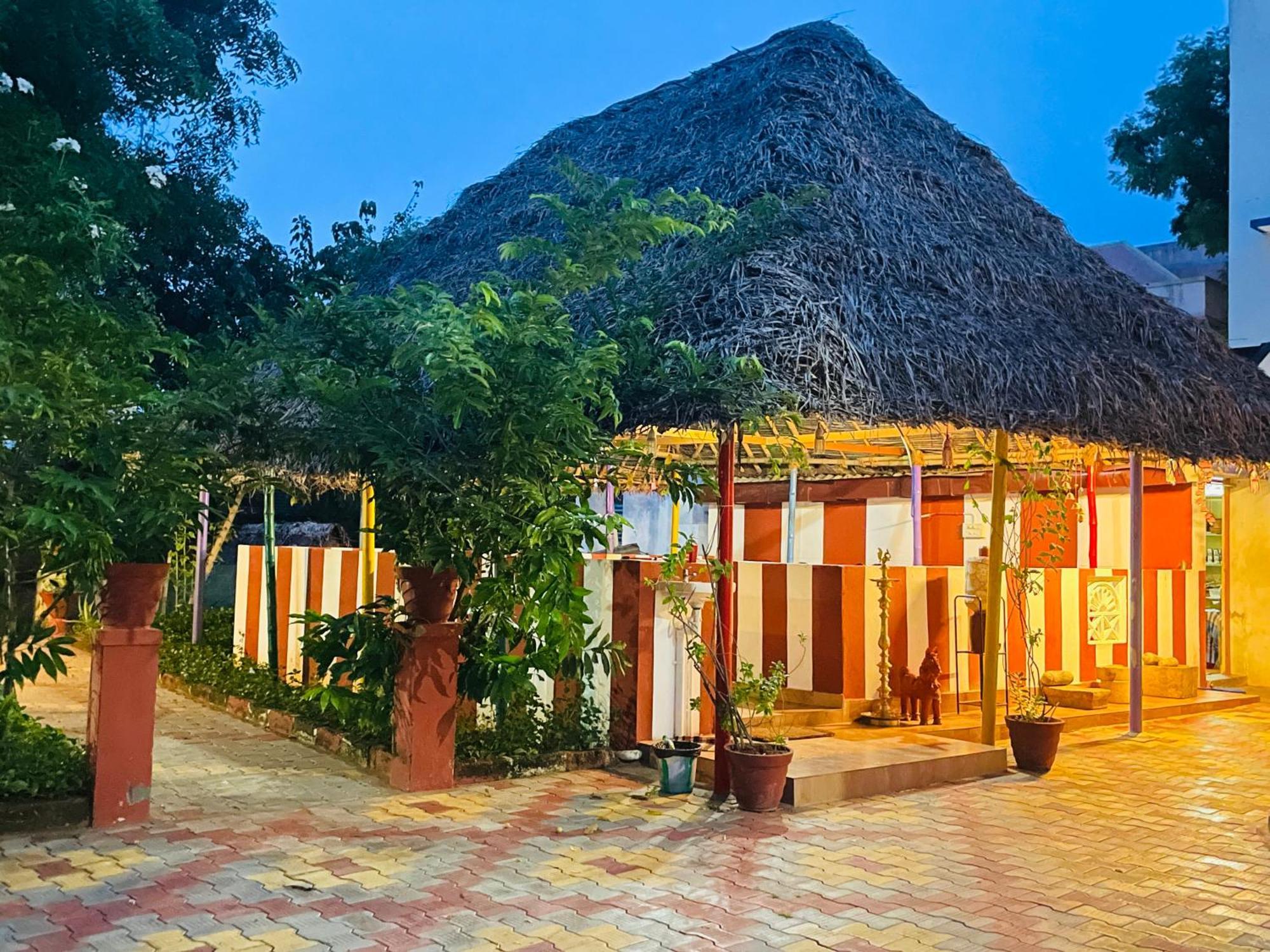 Chola Heritage Resort Kāraikkudi Eksteriør bilde