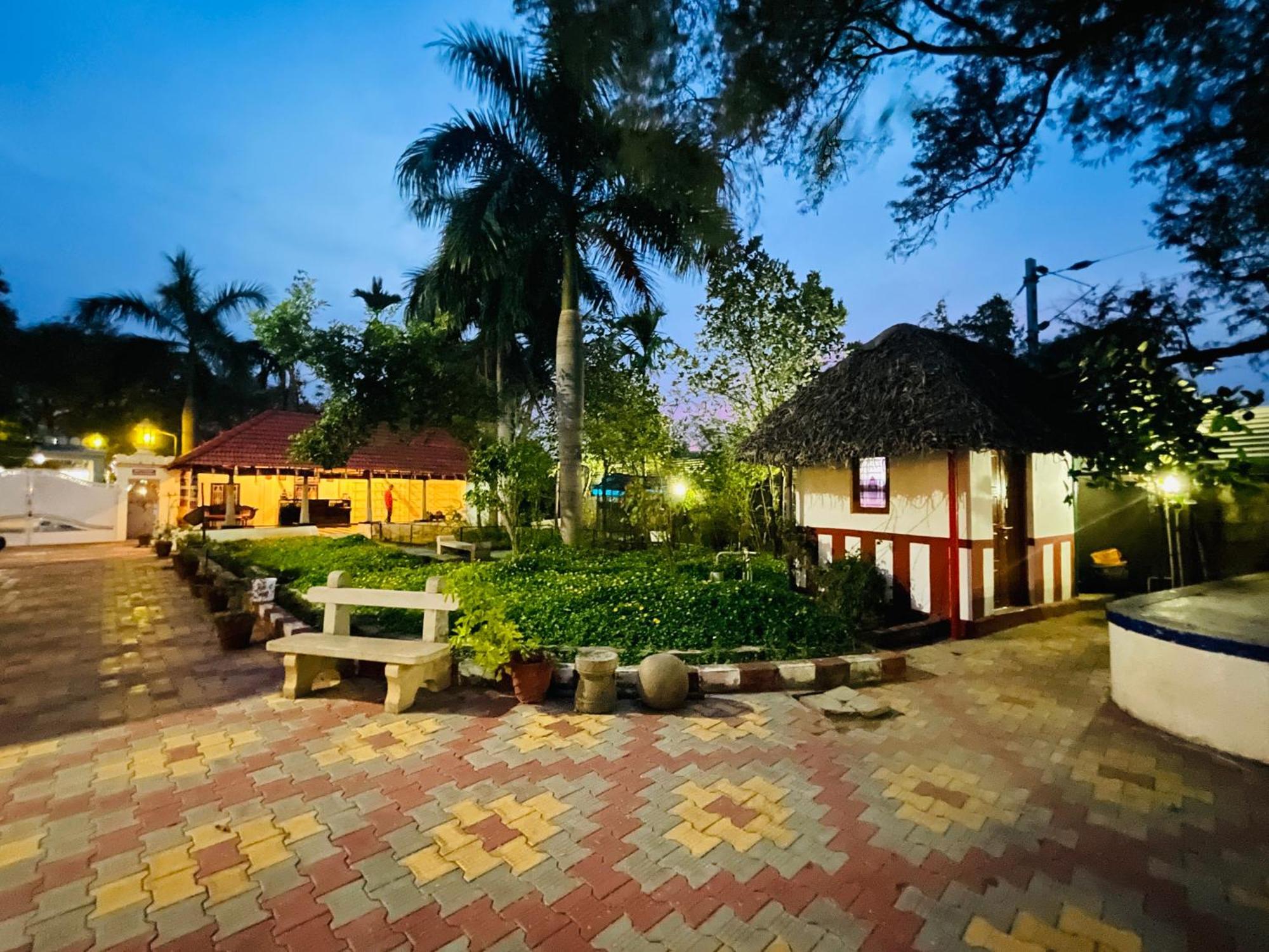 Chola Heritage Resort Kāraikkudi Eksteriør bilde