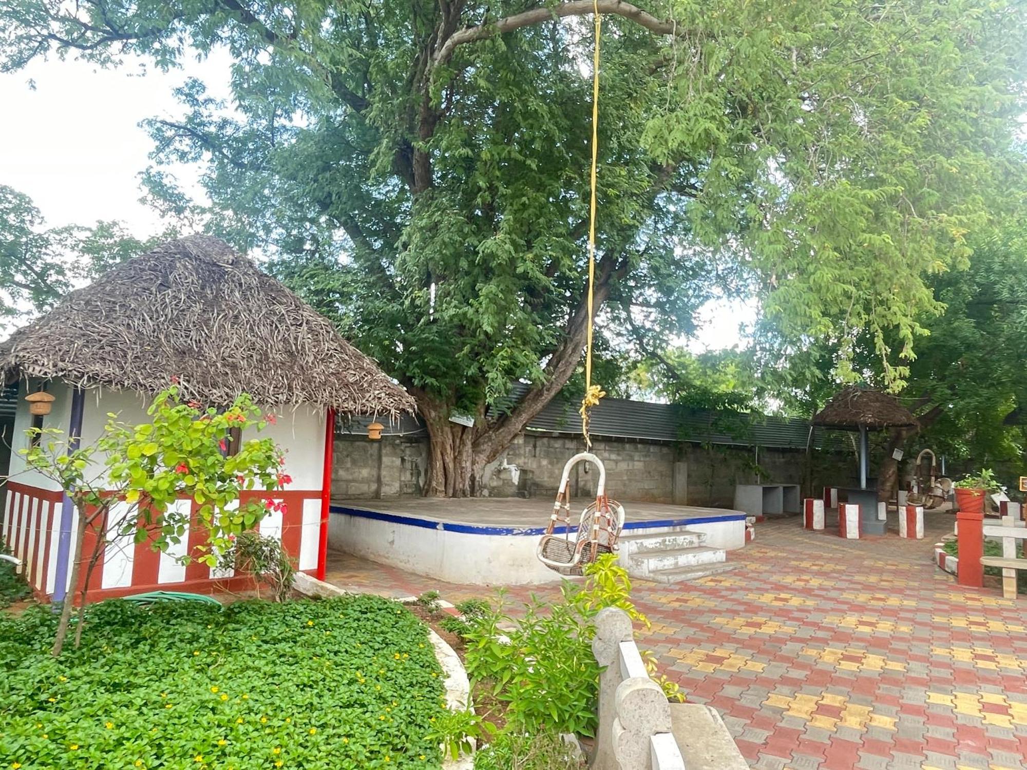 Chola Heritage Resort Kāraikkudi Eksteriør bilde